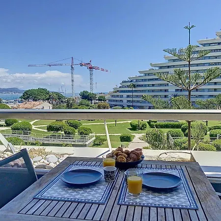 T1Bis Vue Mer Et Port Marina Baie Des Anges Villeneuve-Loubet Exterior photo